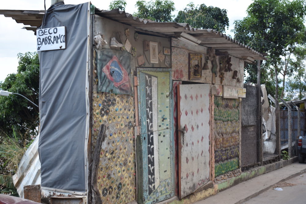 Shopfront near Roots Ativa