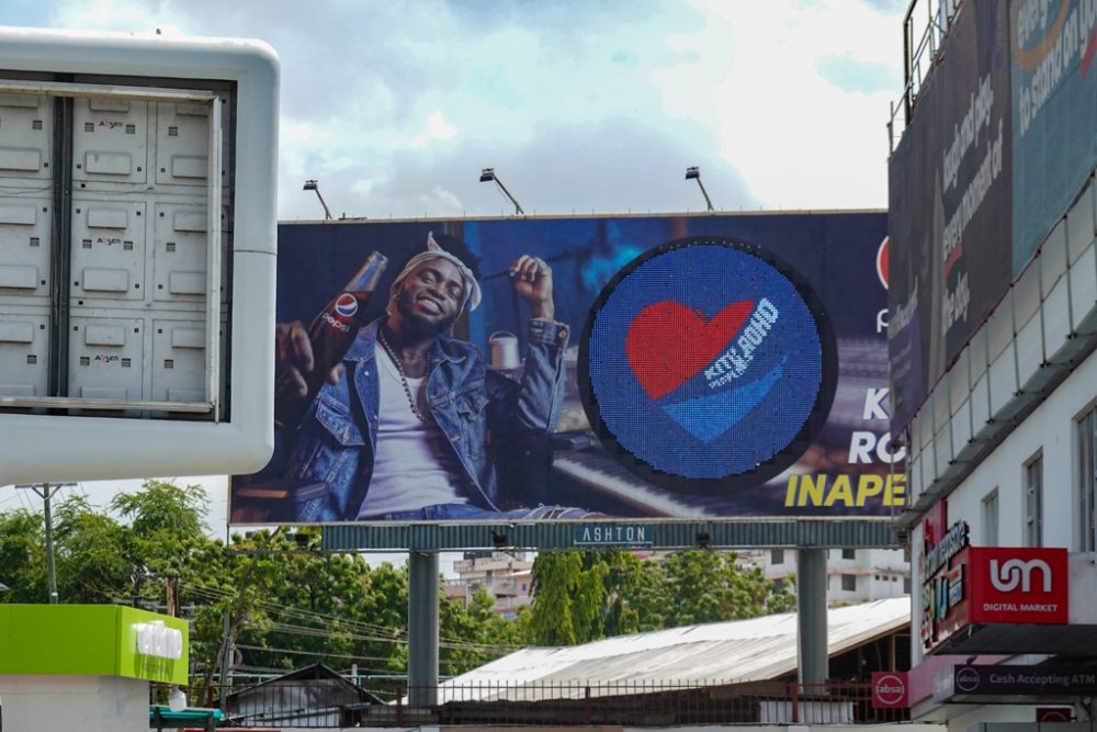Bongo Flava superstar Diamond Platinumz endorses Pepsi. Billboards featuring artists seem rare here, but Diamond is special.