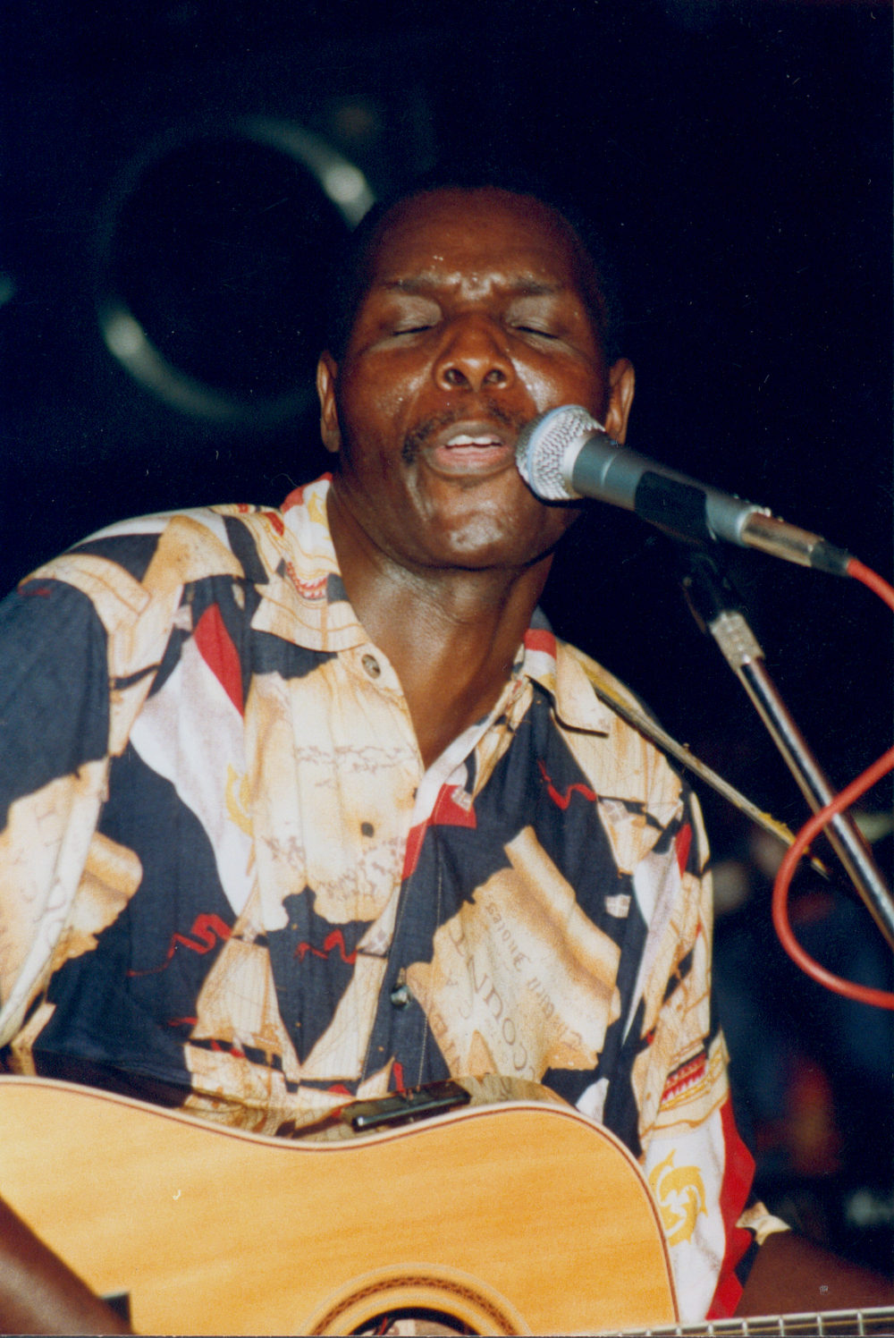 Tuku in Harare (Eyre 1993)