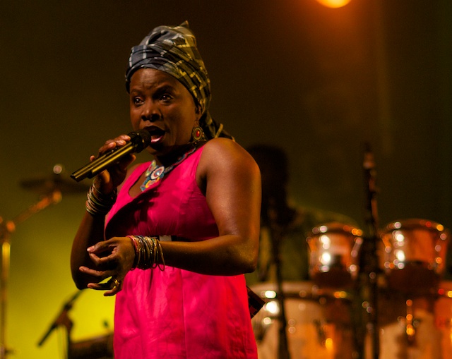 Angelique Kidjo, Montreal (Eyre 2013)