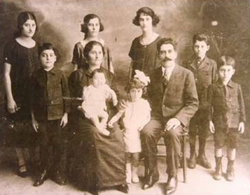 Lebanese family in Brazil, 1920