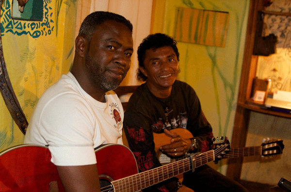 Tina and Johnny Bass at Sakamanga Hotel (Eyre 2014)