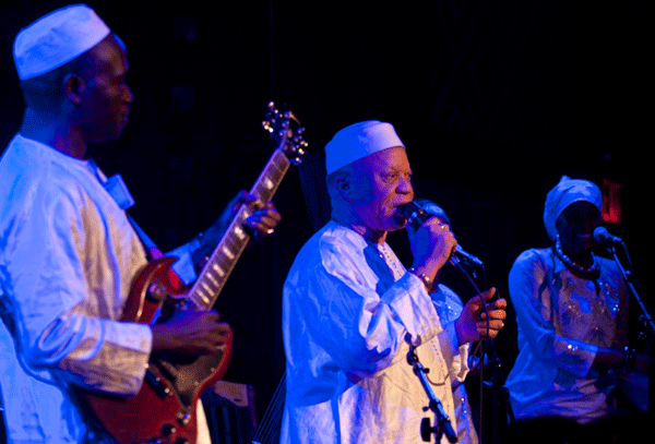 Ousmane Kouyate, Salif Keita (SOBs NYC, Eyre 2014)