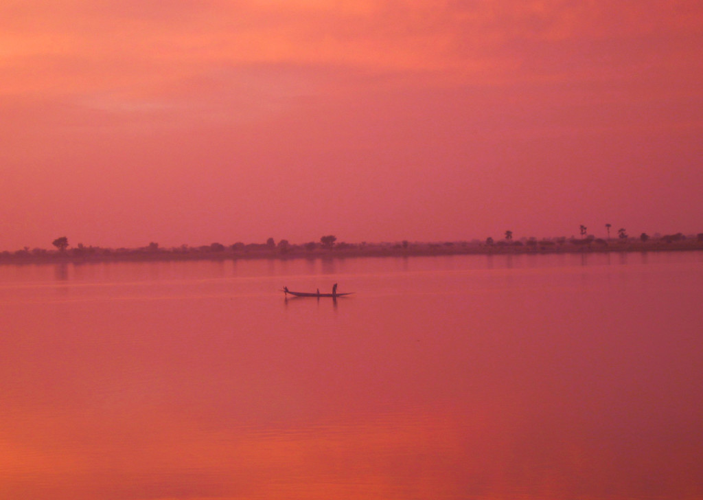 Niger River sunset (Eyre 2003)