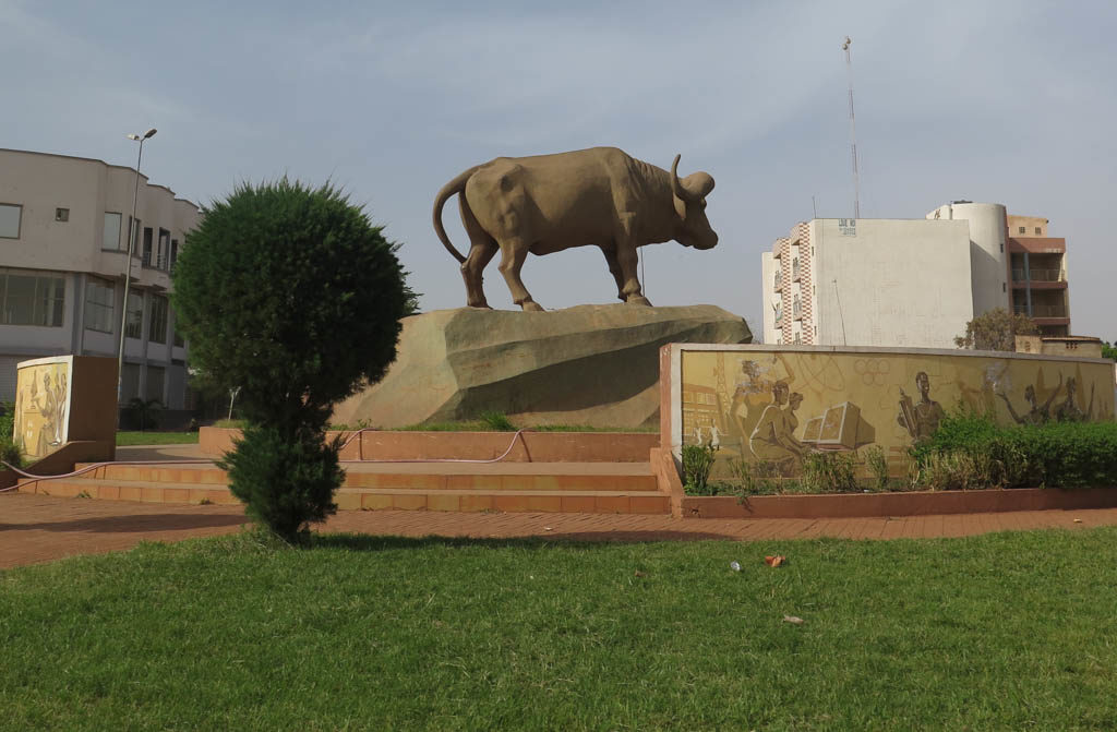 Monument to Sogolon, the Buffalo woman (Eyre 2016)